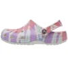 Classic Clog-mønster Crocs med flat hæl – fargerike blå sandaler