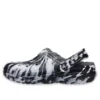 Classic Lined Clog utendørssandaler «Marbled White Black»