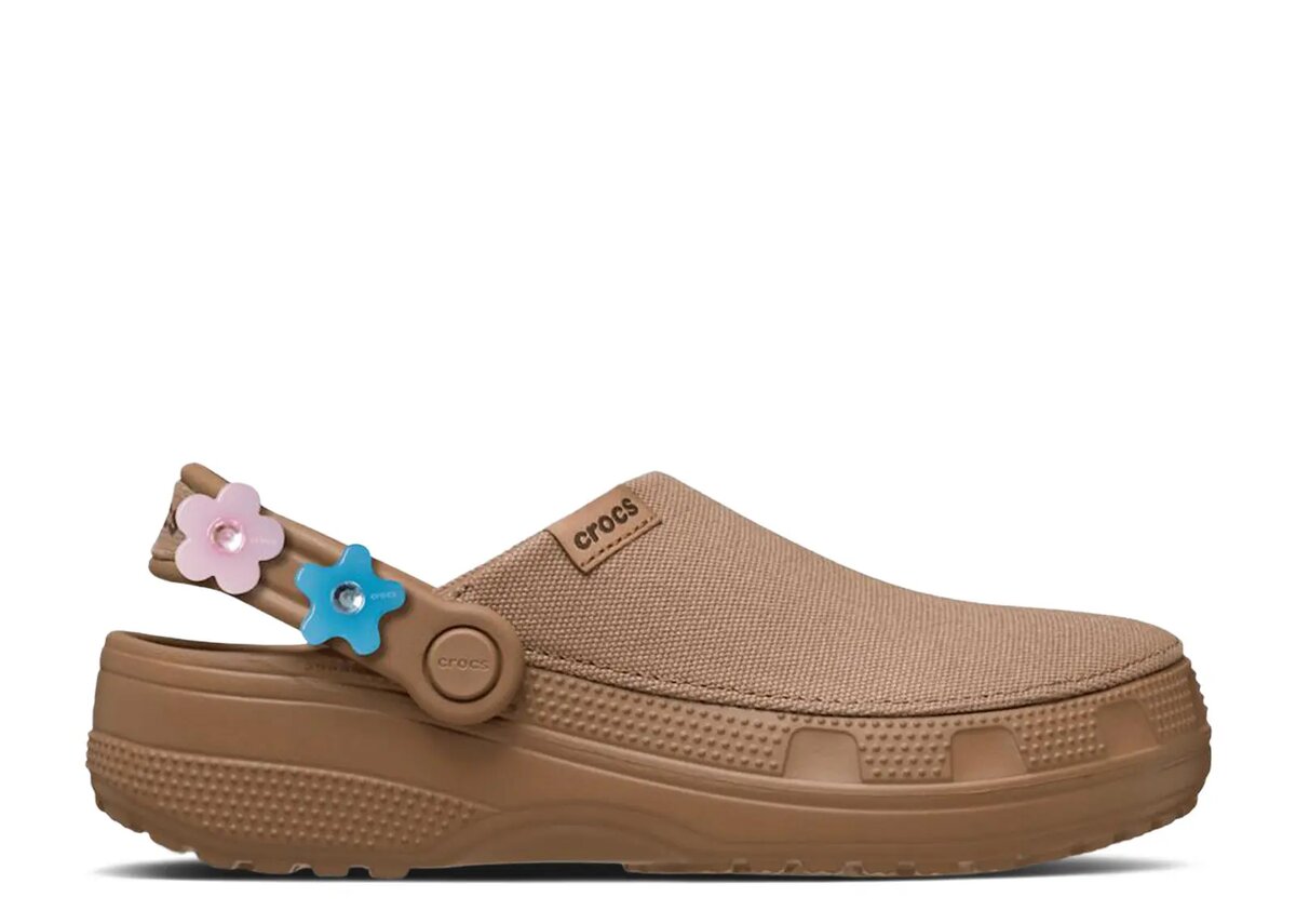 Crafted Enlighten Flower Clog «Milk Chocolate» Crafted Enlighten Flower Clog «Milk Chocolate»