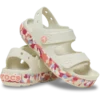 Crocband™ Cruiser Glow Confetti-sandaler for barn.