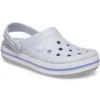 Crocband lette, slitesterke unisex-sandaler i grått