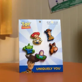 Disney Pixars Toy Story 5-pakning med Jibbitz-skocharms