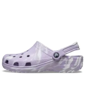 Klassiske, uformelle unisex-sandaler i lilla