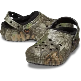 Realtree Apx® Classic Lined Clog for barn